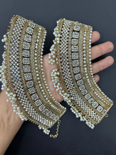Kundan Manjus Pazaib Pair
